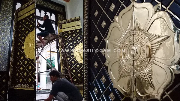 instalasi-door-of-propeth-muhammad-UGM