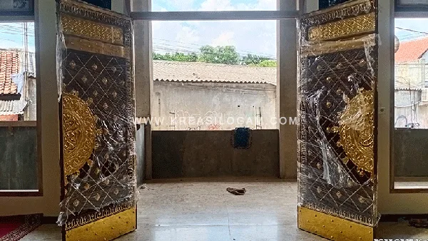 pintu-jati-ornamen-kuningan
